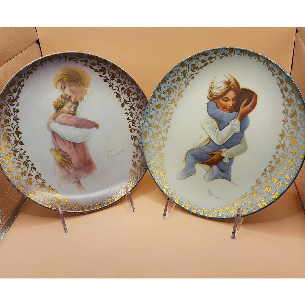 1978 MOTHER & CHILD Plate 2 Set Signed Nursery Baby Boy/girl IRENE SPENCER